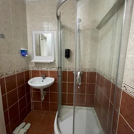 Ξενοδοχείο με διαμερίσματα City Plus Hotel *